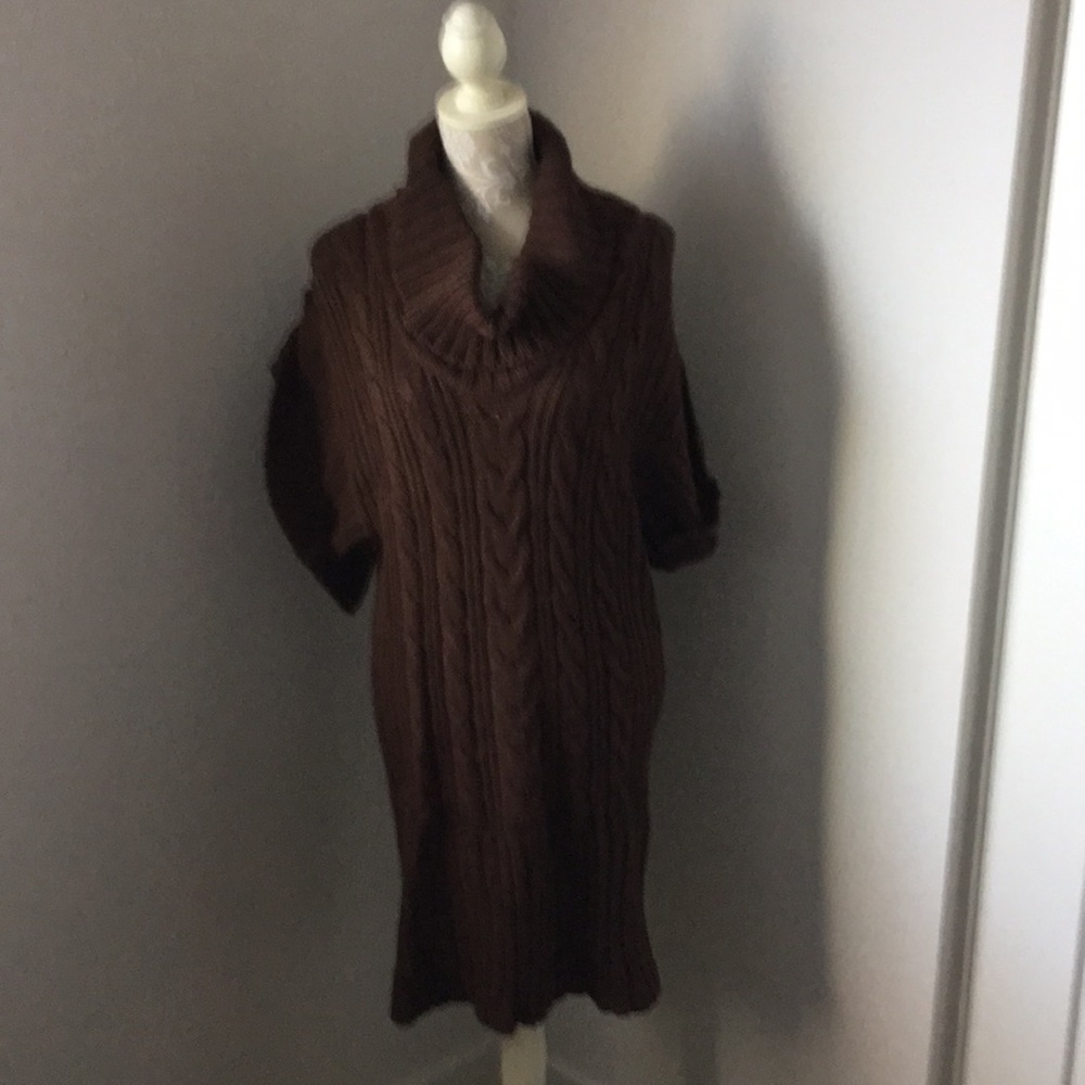 Brown sweater good condition.
